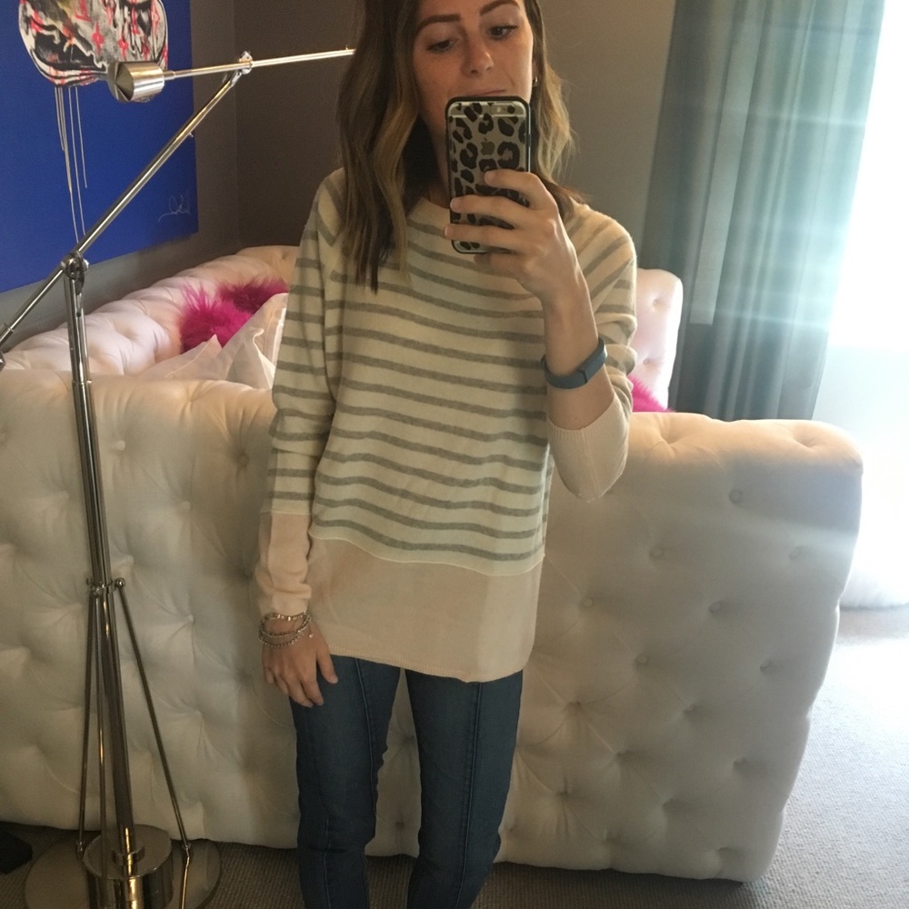 Vince. Sweater